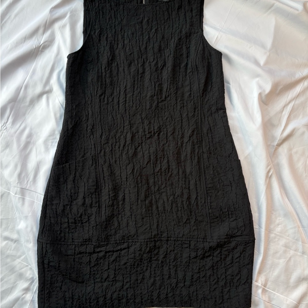 Olivia by habitat Plise Elegant Black Mini Dress Sz S